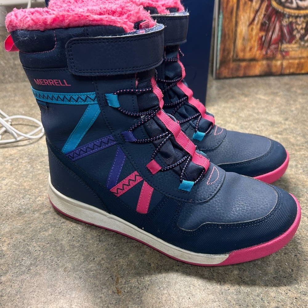 Girl’s Size 5 Merrell Pink Snow Boots